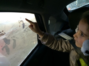 fottprintsonthewindow